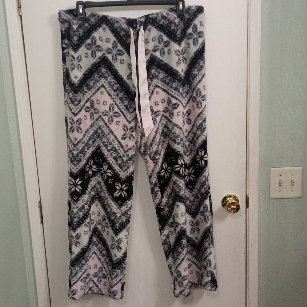 Maurices - Fuzzy Pajama Bottoms - XL